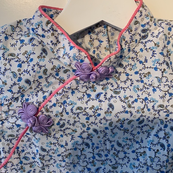 Asian style dress 2T - Picture 2 of 3
